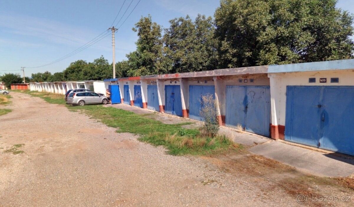 Garáž