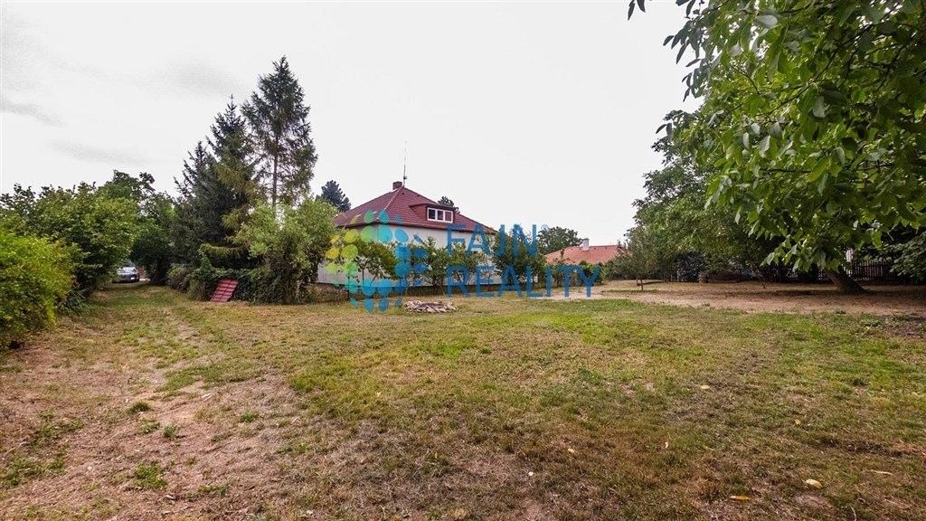 Pozemky pro bydlení, Jirny, 1 m²