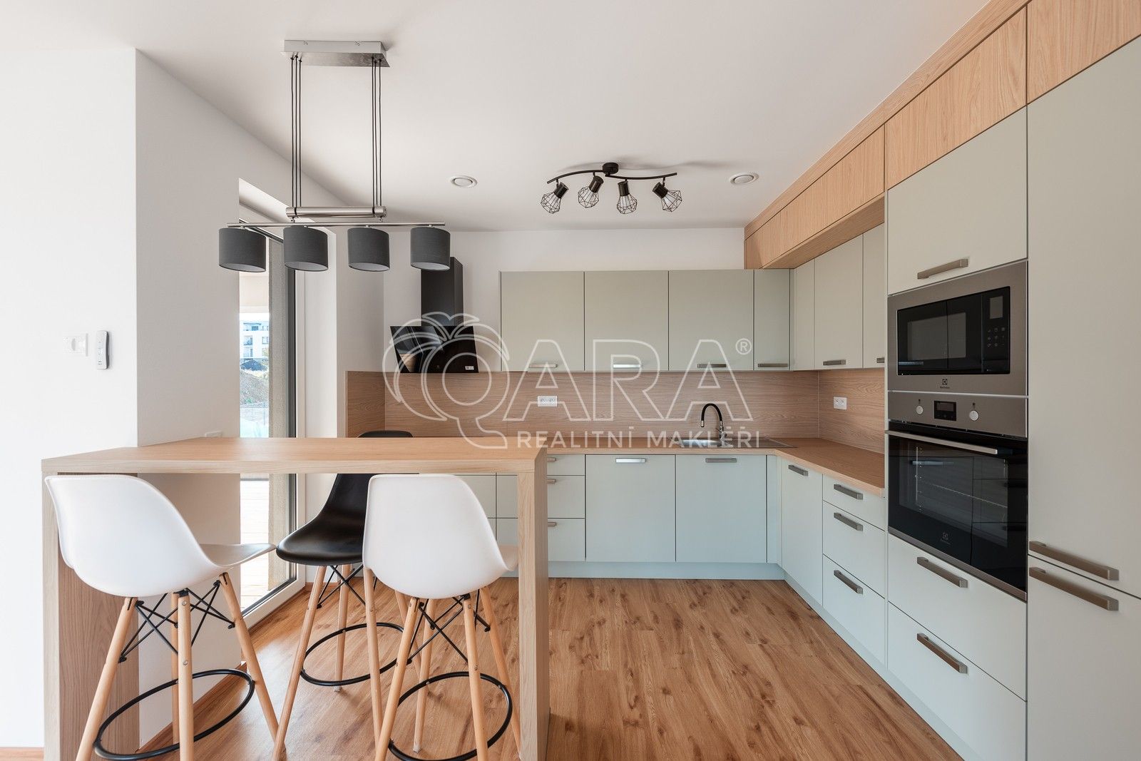 Pronájem byt 4+kk - Václava Havla, Roztoky, 113 m²