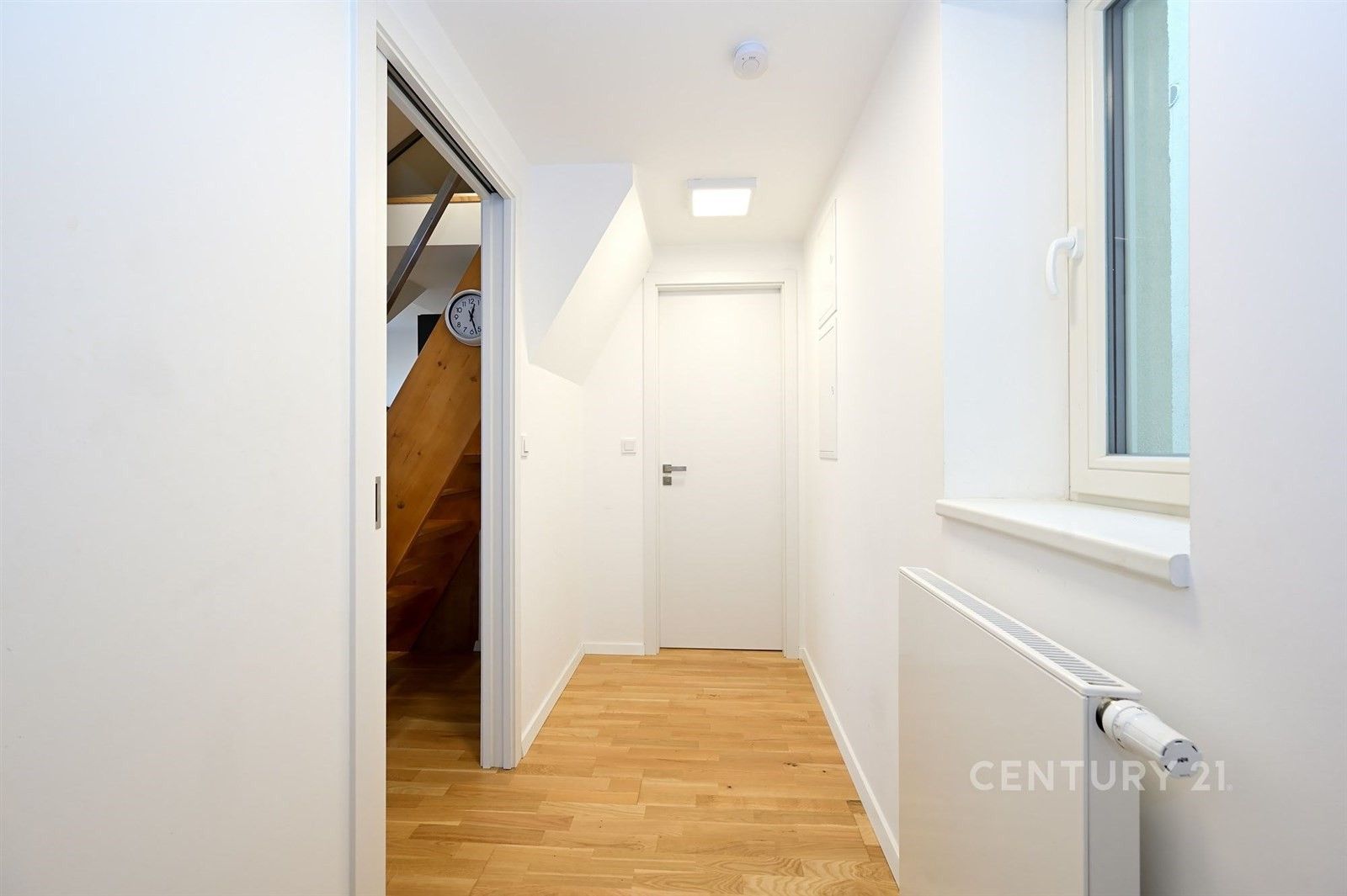 Prodej byt 1+kk - Viklefova 1723, Praha, 50 m²