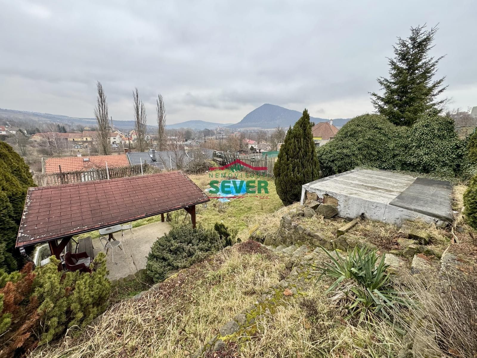 Zahrady, Rudé armády, Obrnice, 465 m²