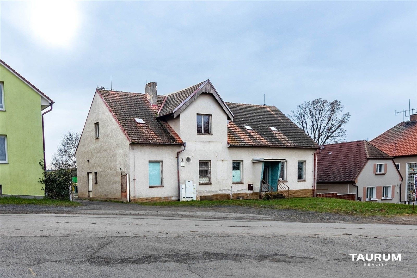 Rodinné domy, Roupov, 525 m² - 1