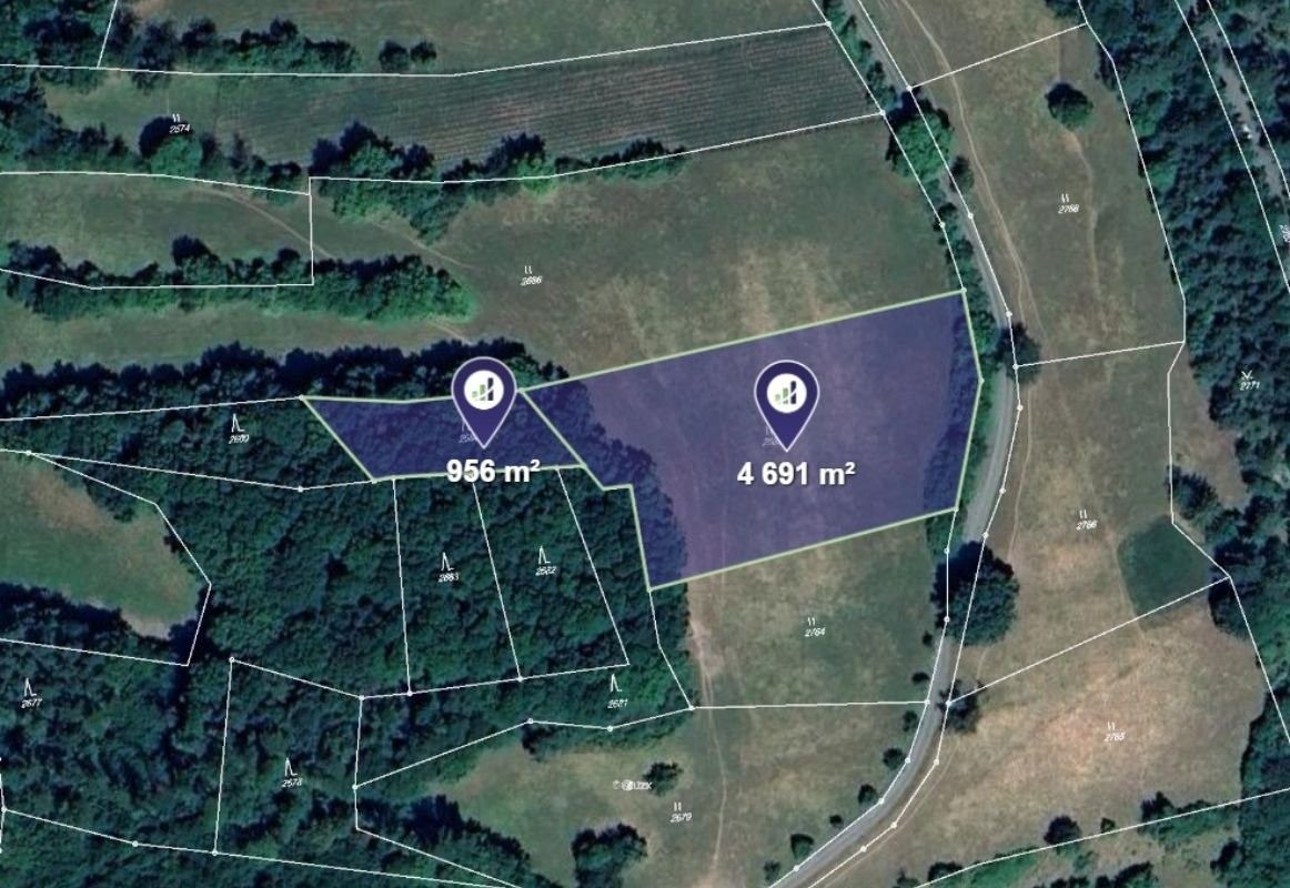 Louka, 5 647 m²