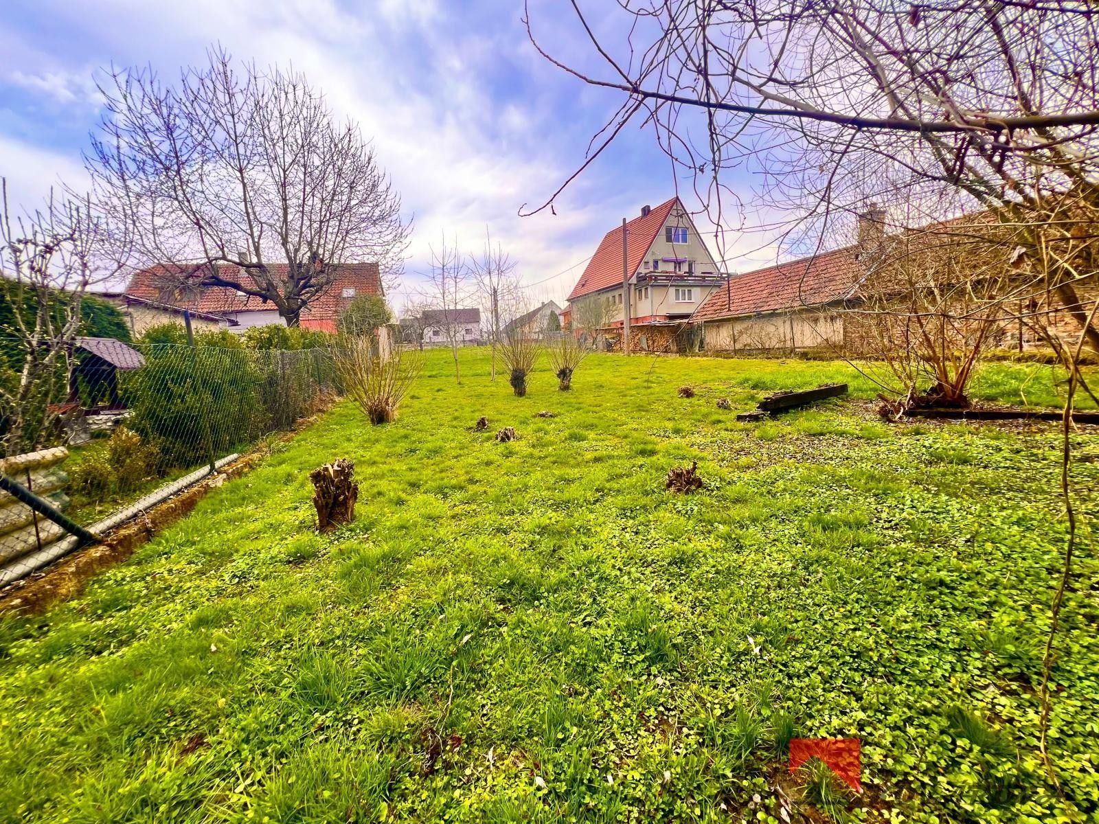 Pozemky pro bydlení, Malý Újezd