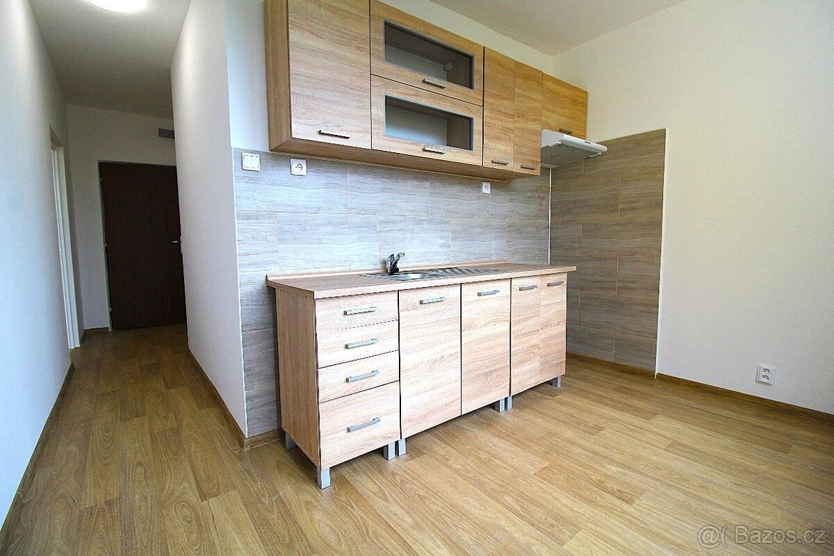 Byty, Chomutov, 430 01 - 2