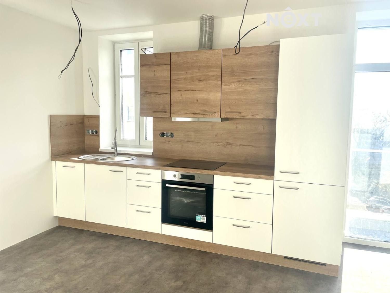 Pronájem byt 3+kk - Masarykova, Hluboká nad Vltavou, 83 m²