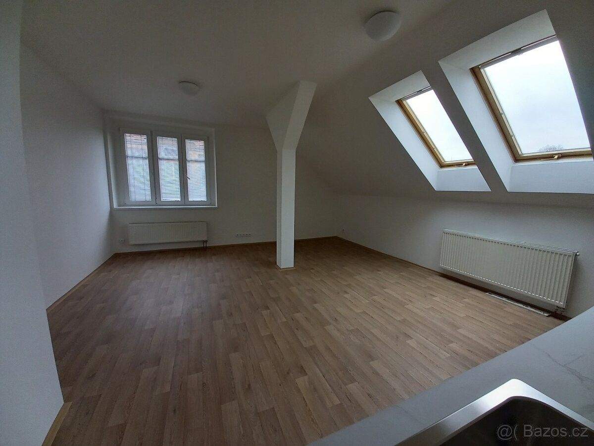 Pronájem byt - Kostelec nad Orlicí, 517 41