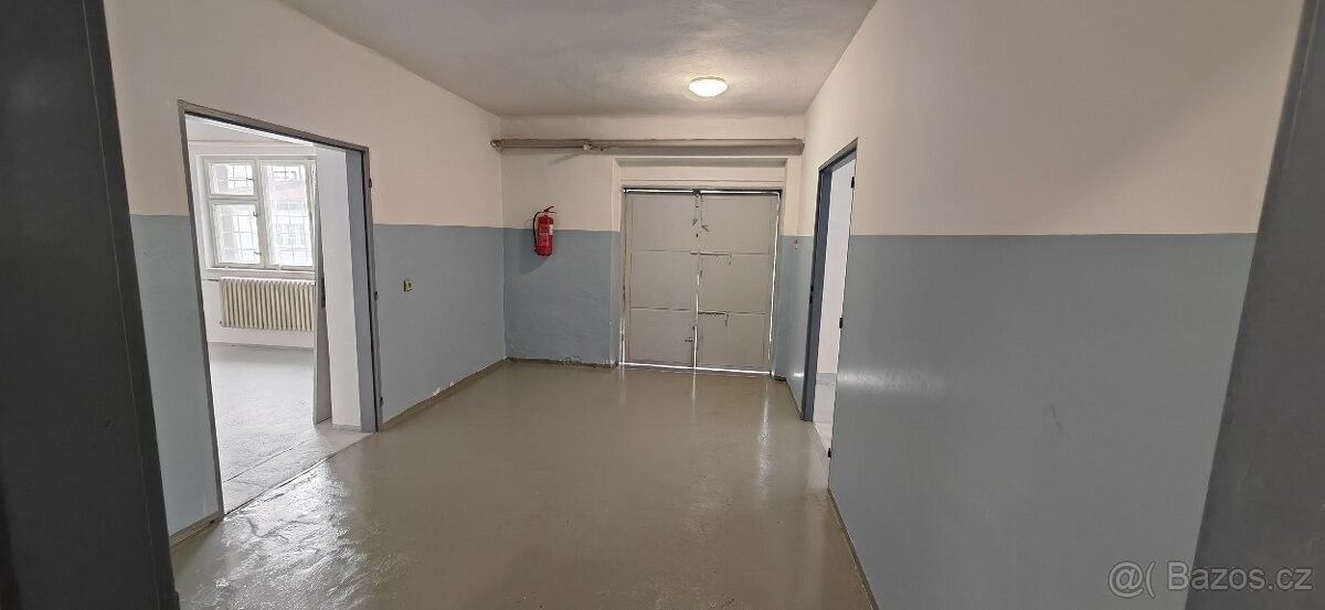 Sklady, Horní Suchá, 735 35