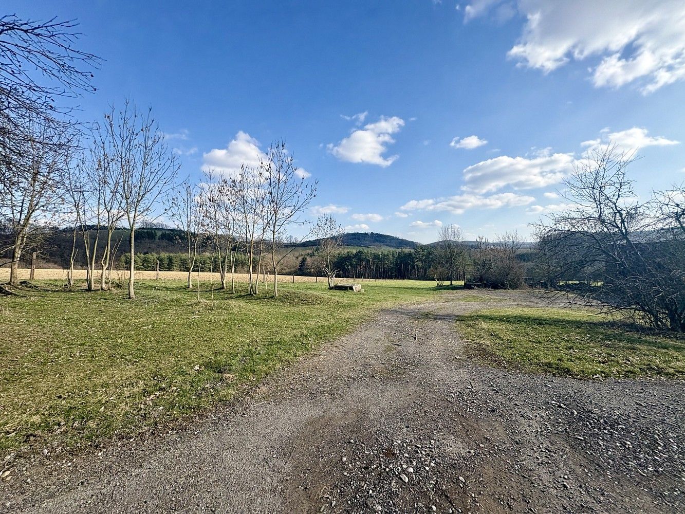 Pozemek pro bydlení, 9 213 m²
