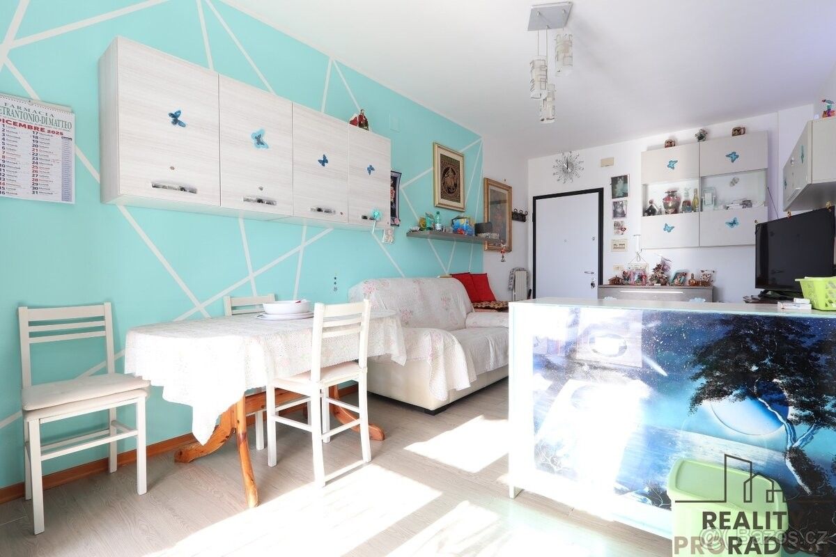 Prodej byt - 987 66, Zahraničí