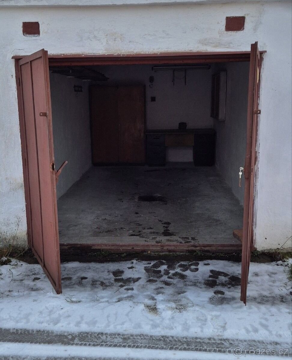 Pronájem garáž - Tábor, 390 05