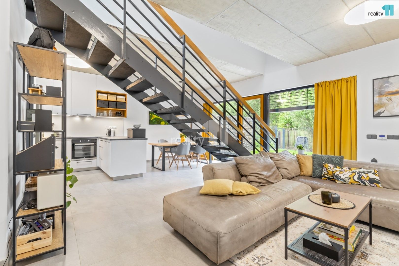 3+kk, Benice, Praha, 105 m² - 1