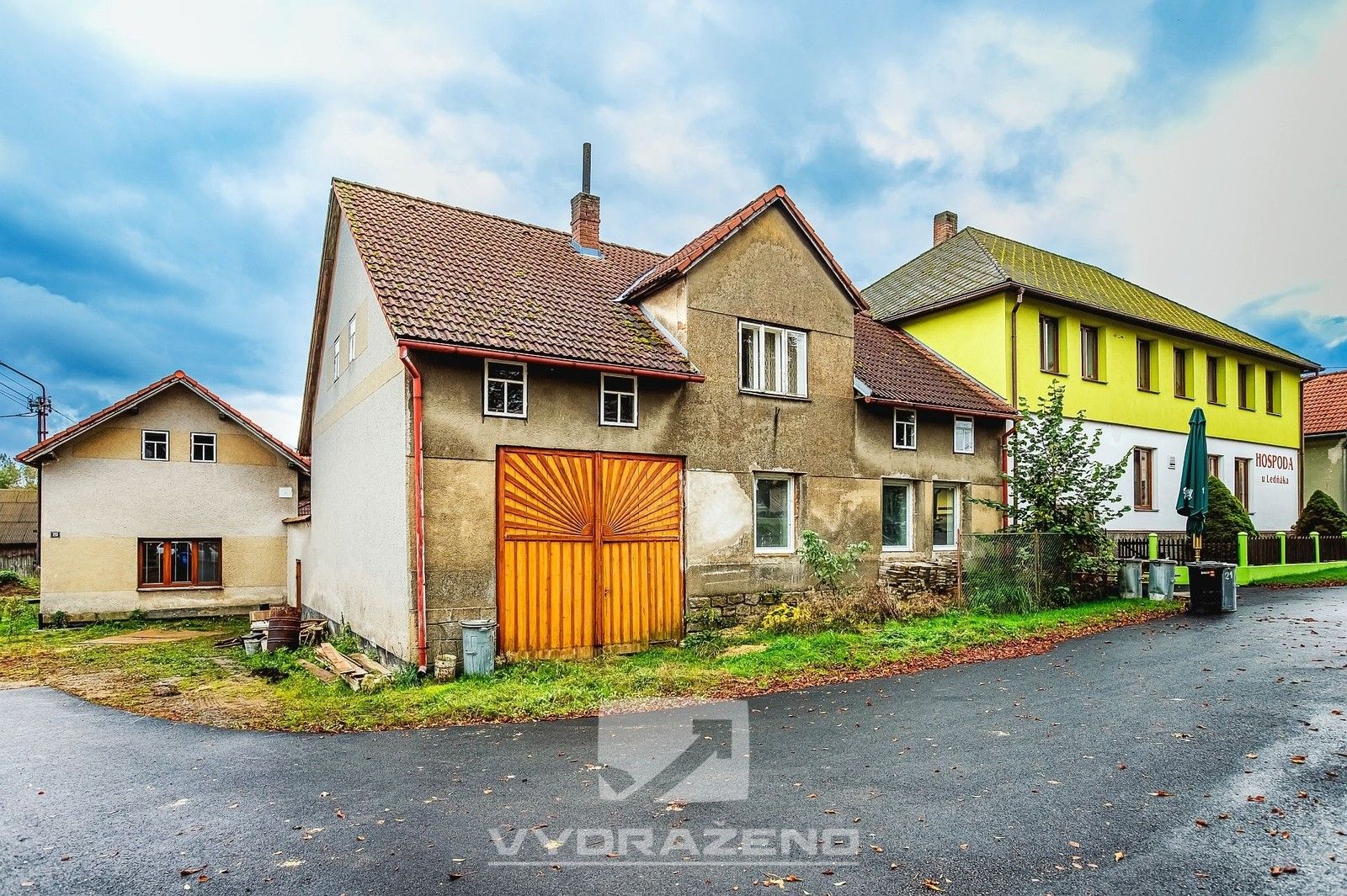 Prodej rodinný dům - Černov, 242 m²