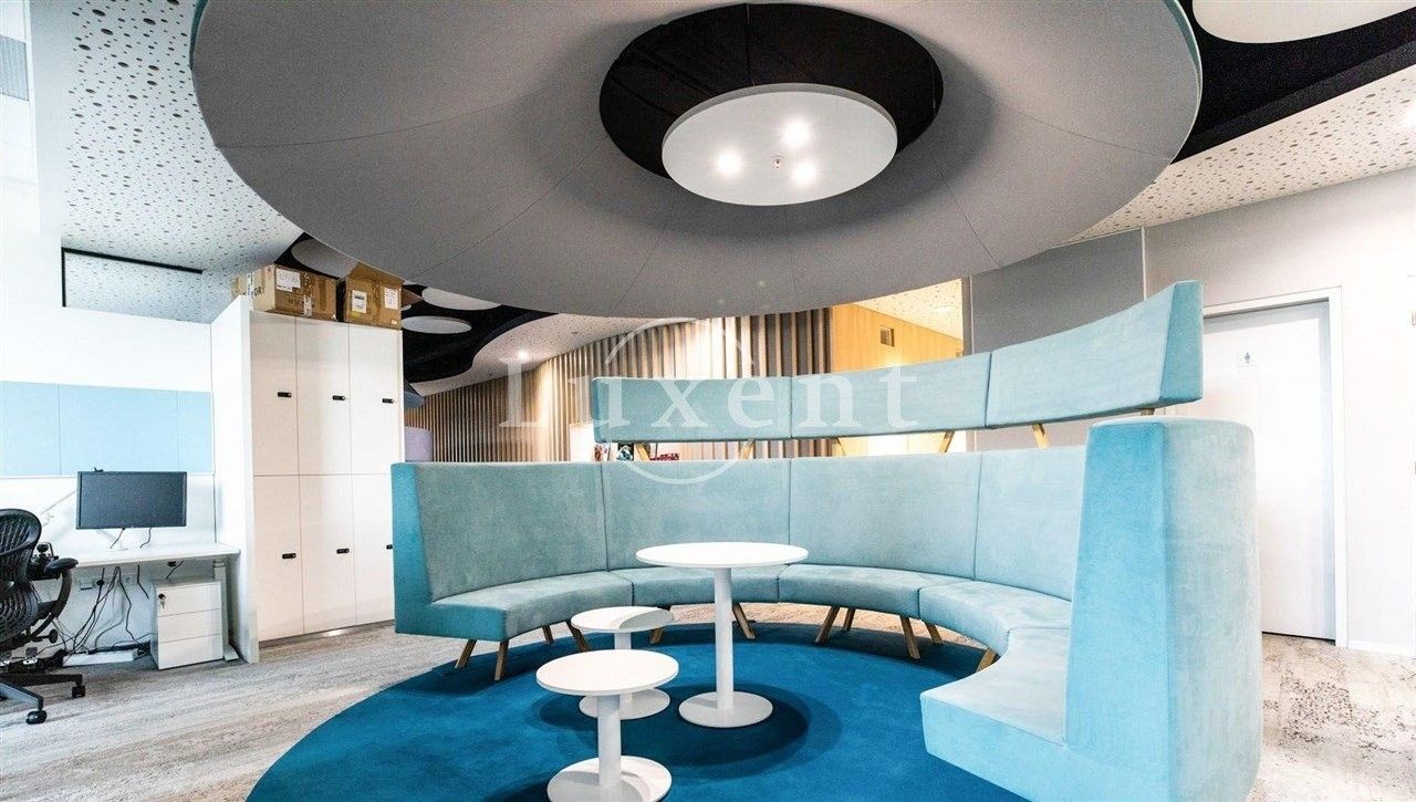 Pronájem kancelář - Jihlavská, Praha, 793 m²