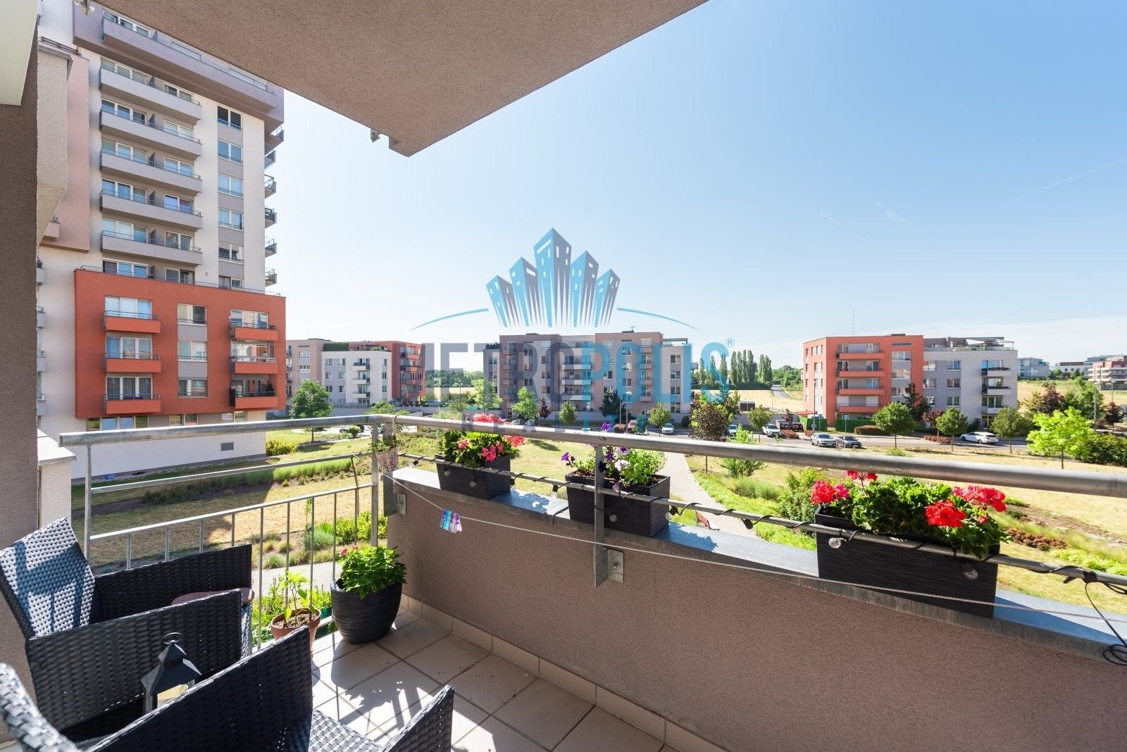 Pronájem byt 1+kk - Hlučkova, Praha, 41 m² - 2