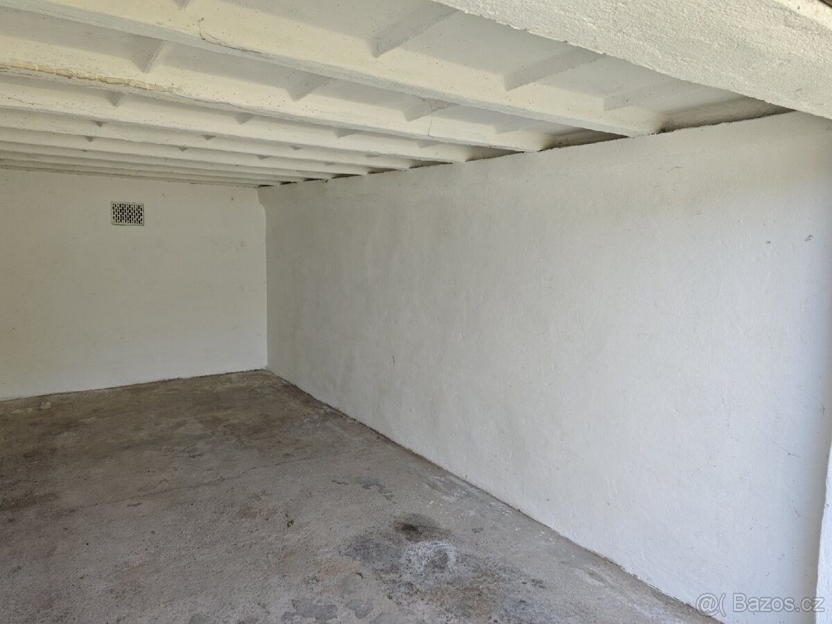 Pronájem garáž - Pardubice, 530 06