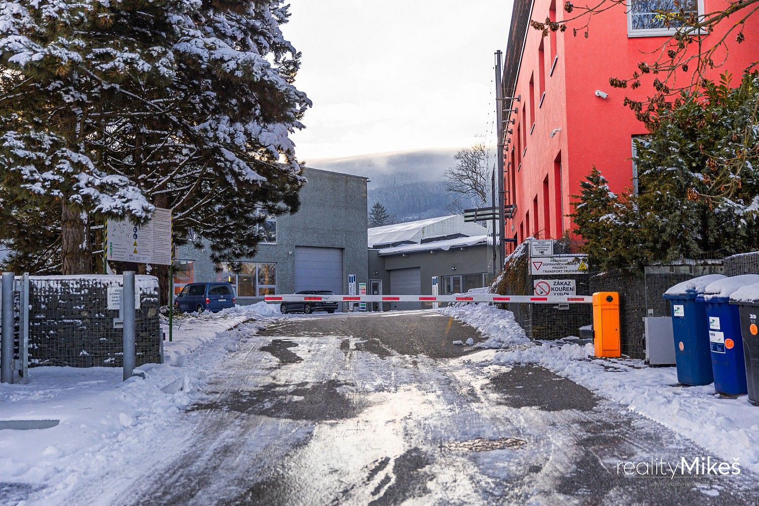 Prodej výrobní prostory - Liberec - Liberec VIII-Dolní Hanychov, Liberecký kraj, 3 613 m² - 5