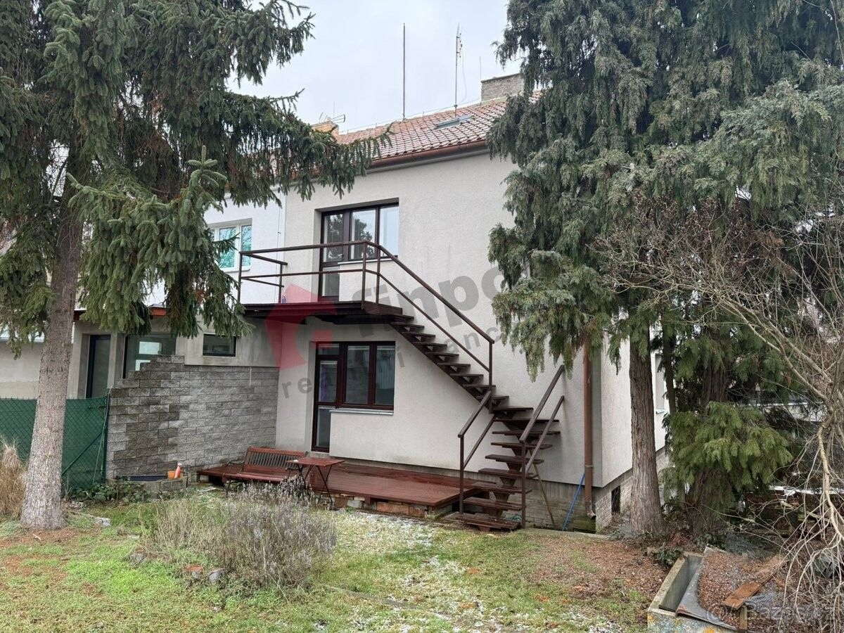 Pronájem rodinný dům - Praha, 161 00