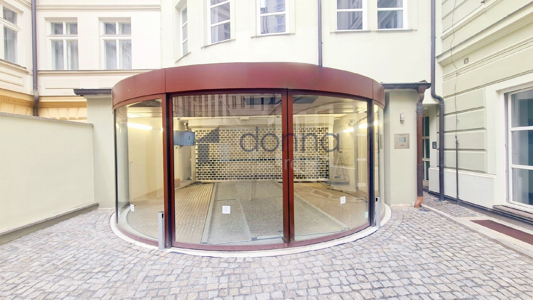 Ostatní, Václavské náměstí, Praha Nové Město, 12 m² - 1