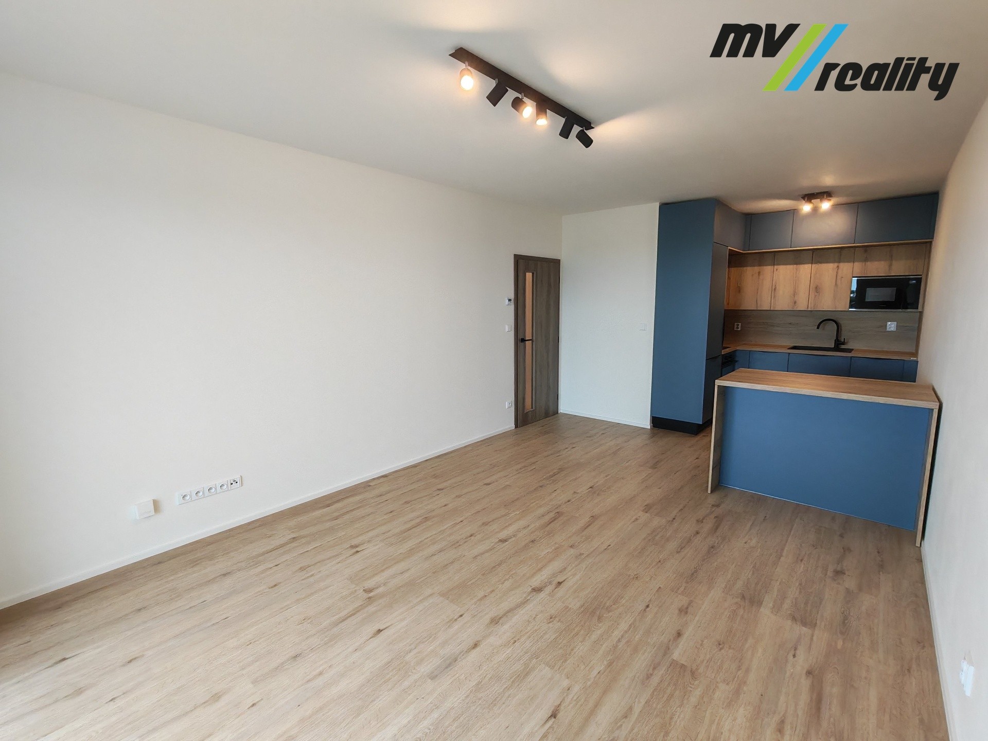 Pronájem byt 2+kk - Šípková 2186, Lysá nad Labem, 54 m² - 5