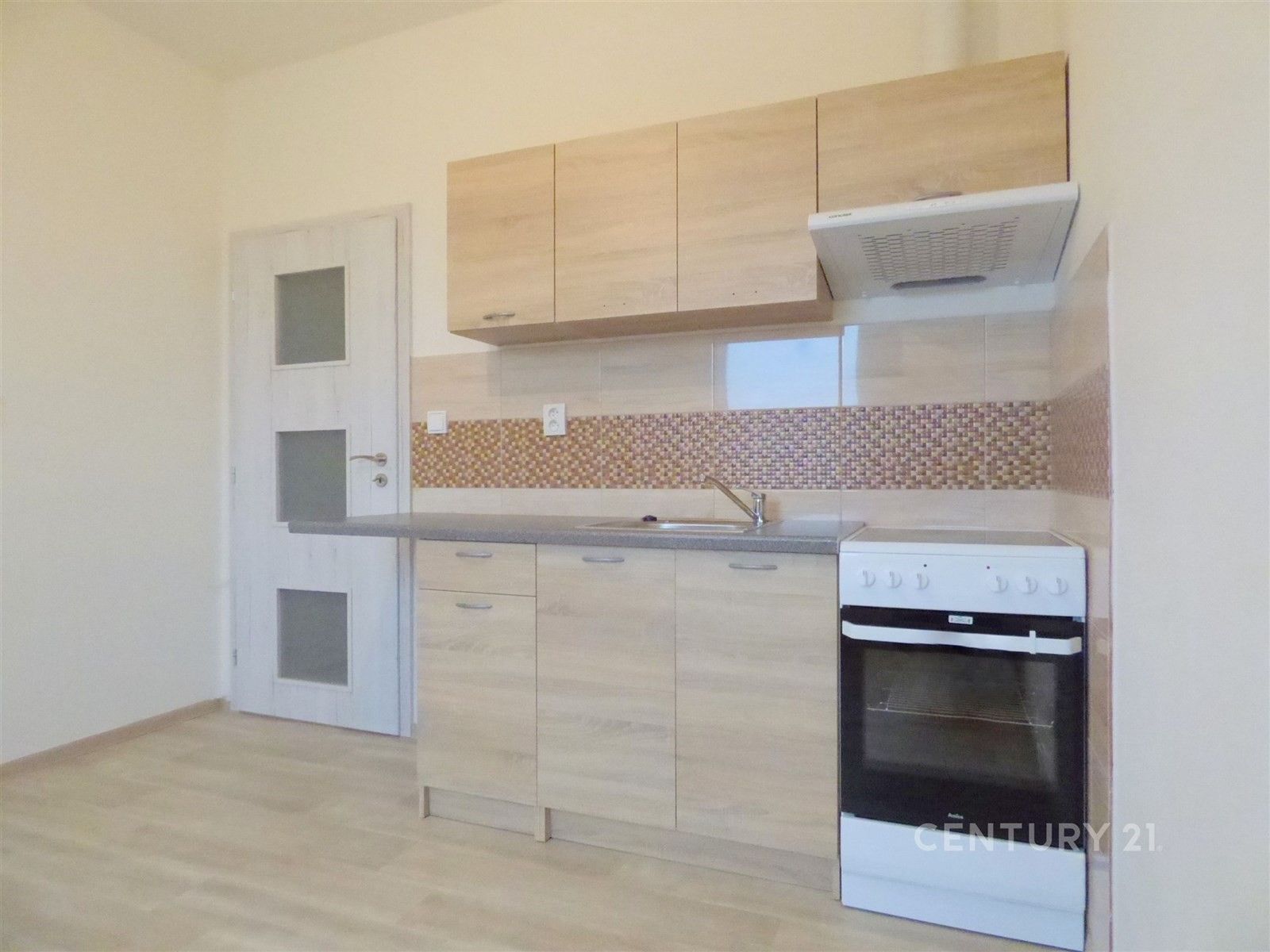 Pronájem byt 1+1 - Záříčí, 31 m² - 1