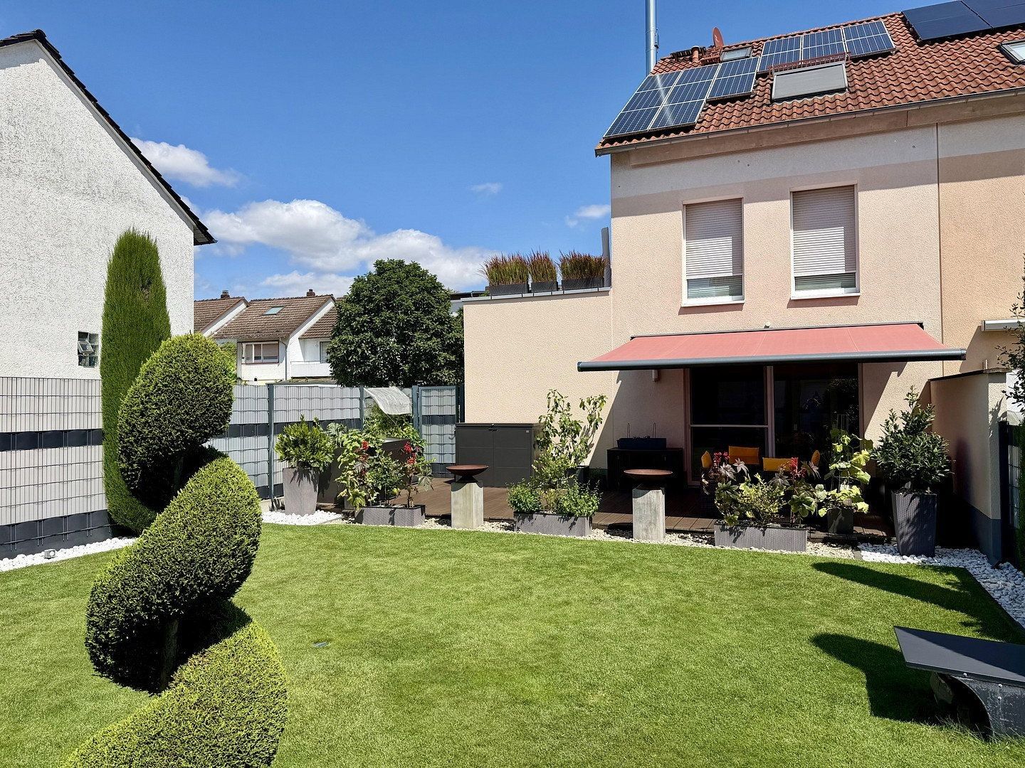 Rodinné domy, , Hessen, 152 m² - 1