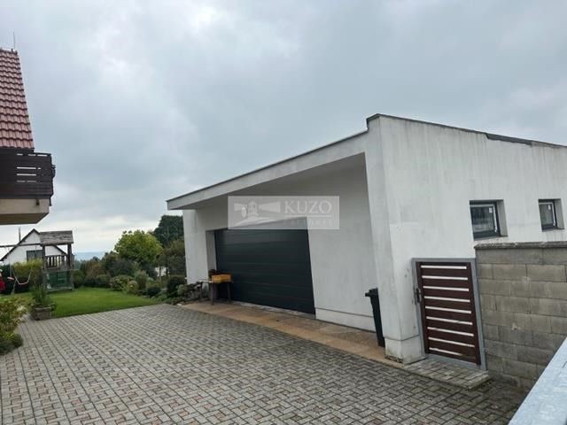 Prodej garáž - Vlastibořice, 61 m²