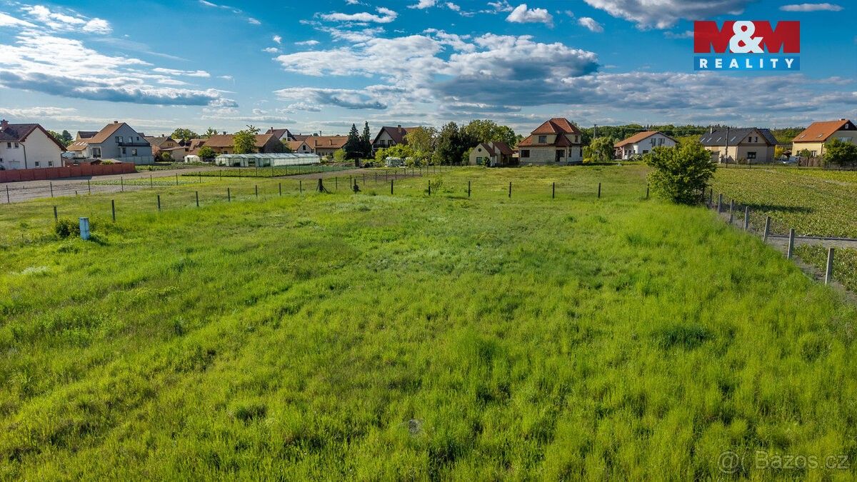 Stavební pozemek, Dřísy – pohled 2