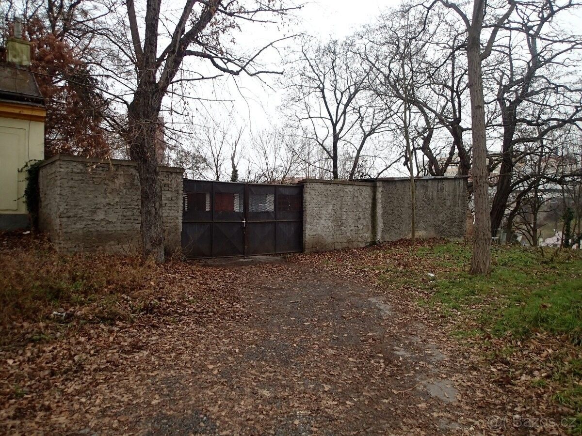 Pronájem garáž - Praha, 180 00