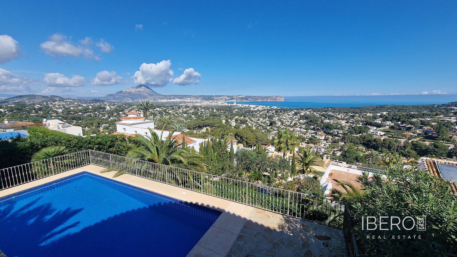 Prodej rodinný dům - Javea, ES, 260 m² - 2