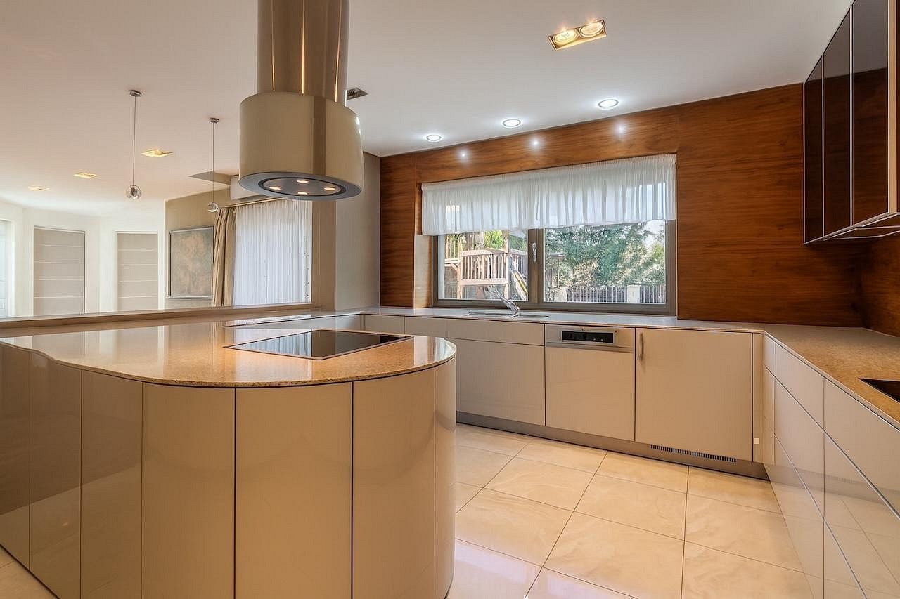 Prodej rodinný dům - Nad Vltavou, Roztoky, okres Praha-západ, 700 m² - 5