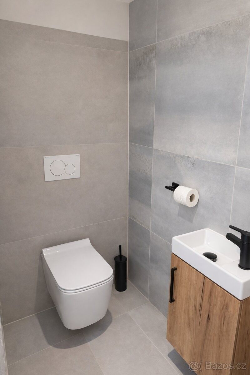 Pronájem byt - Horní Branná, 512 36