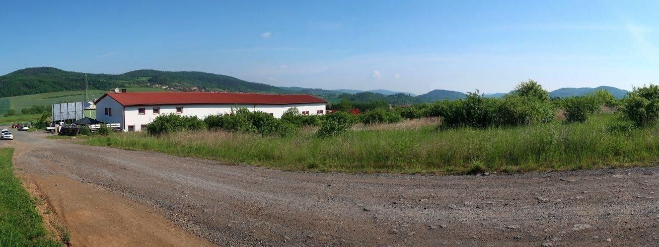 Prodej komerční pozemek - Bavoryně, 10 378 m²