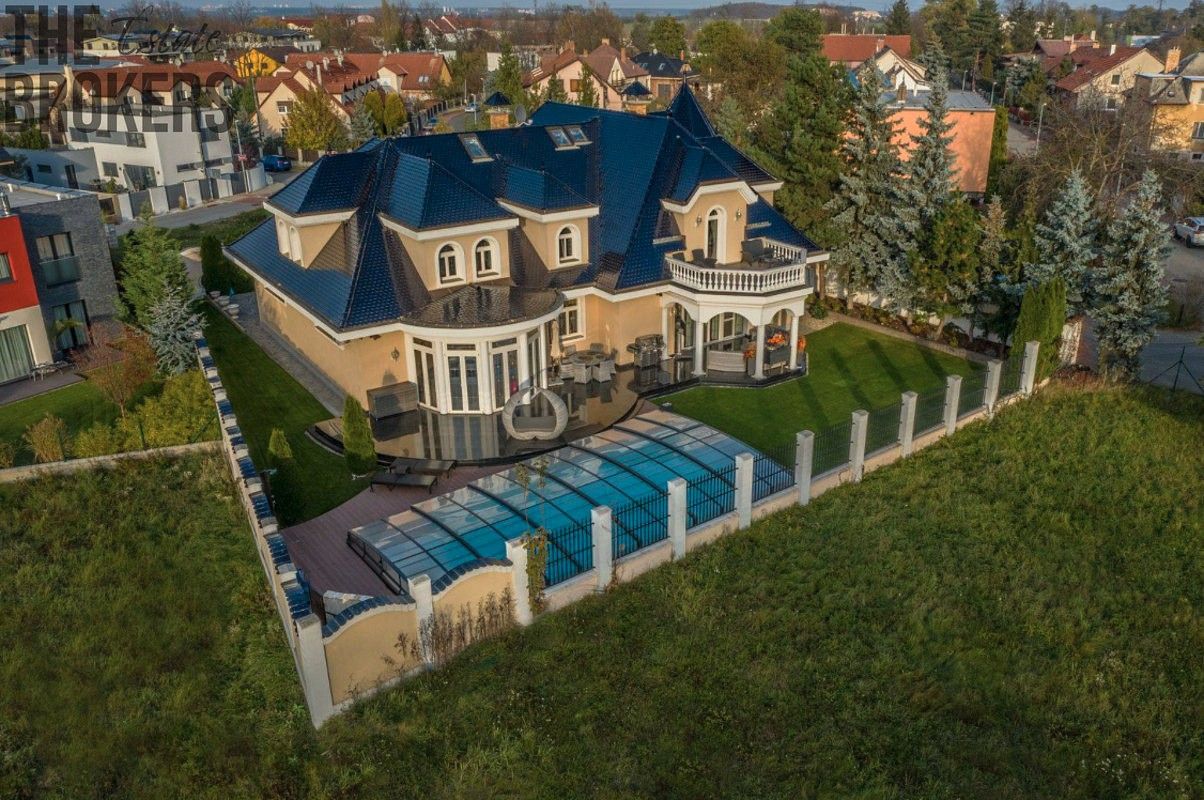 Rodinné domy, Praha - Dolní Měcholupy, okres Praha 15, Hlavní město Praha, 359 m² - 2