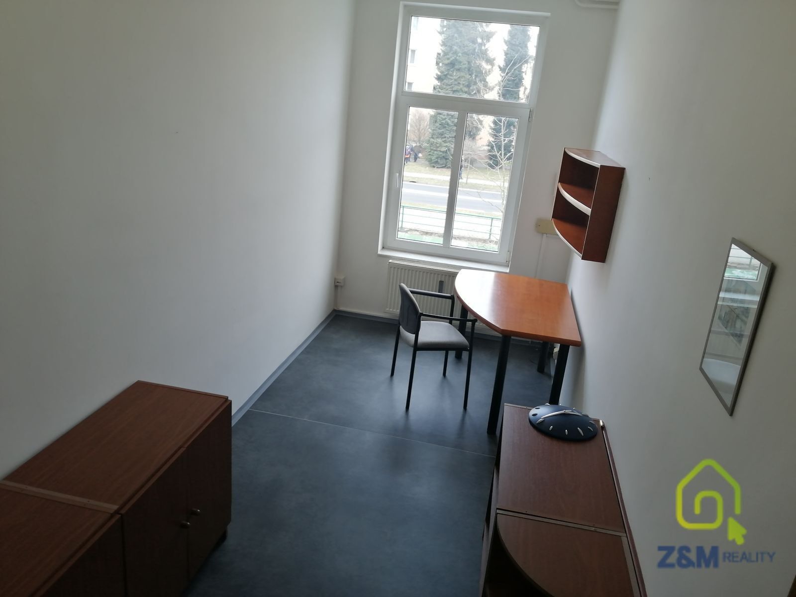 Pronájem kancelář - nábřeží Petra Bezruče, Sokolov, 30 m²