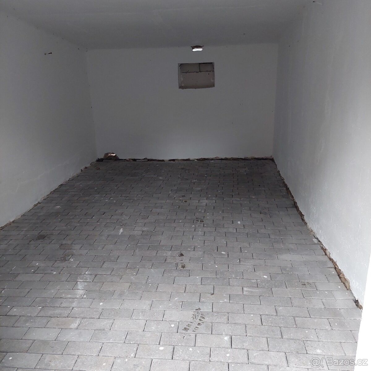 Pronájem garáž - Jihlava, 586 01