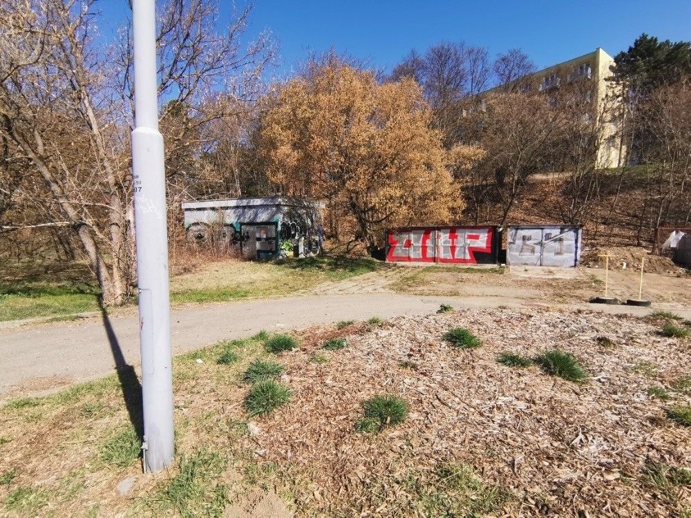 Sklady, Pod sídlištěm , Brno, 15 m² - 1