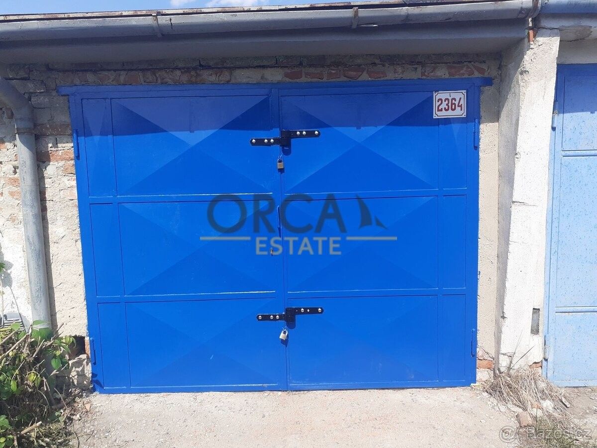 Garáže, Hodonín, 695 01