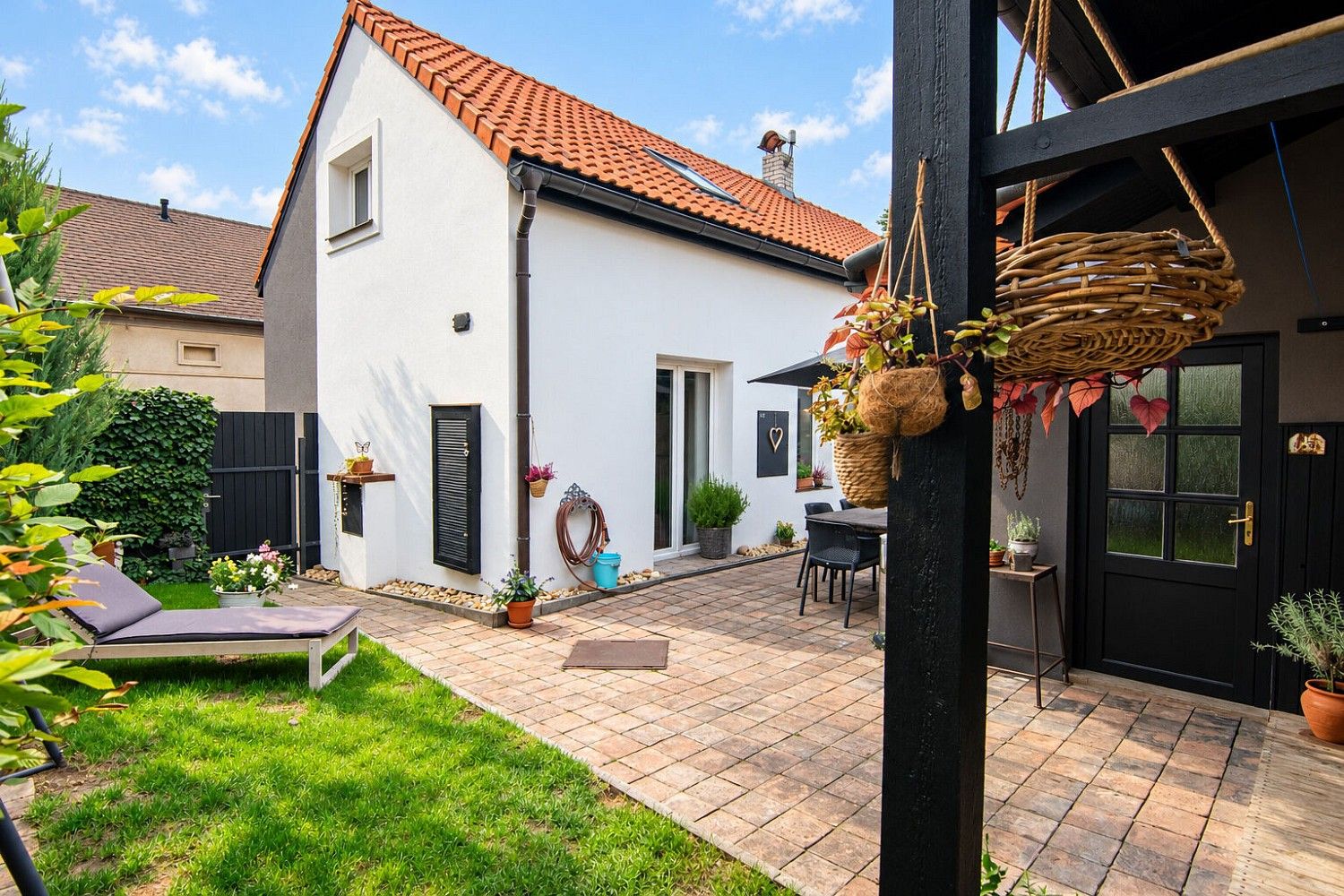 Rodinné domy, Krátká, Přezletice, okres Praha-východ, 124 m² - 1
