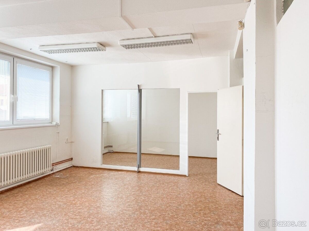 Kanceláře, Brno, 615 00