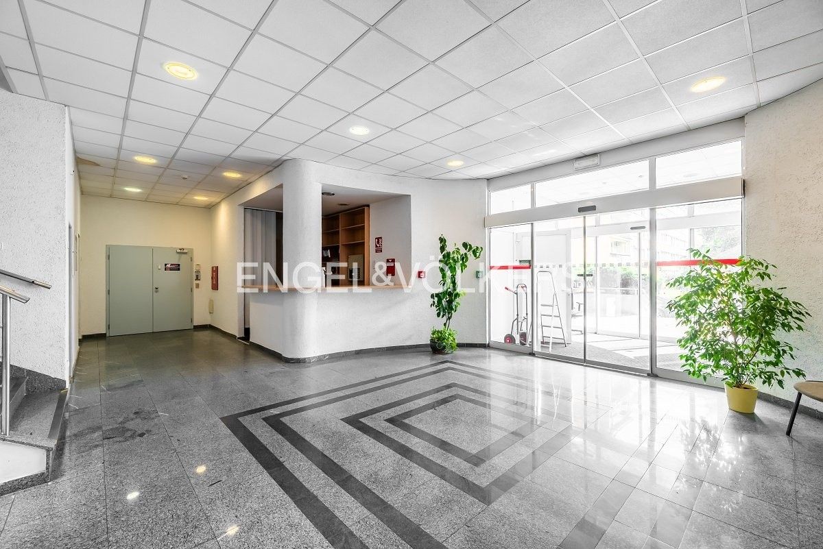 Pronájem kancelář - Molákova, Praha, 207 m²