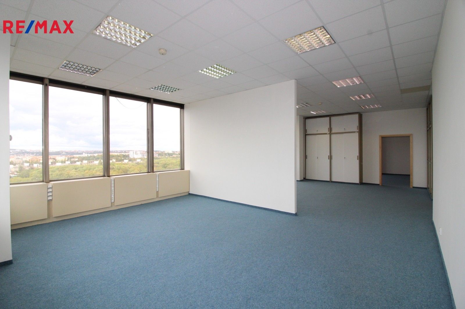 Pronájem kancelář - Vinohradská, Praha, 99 m²