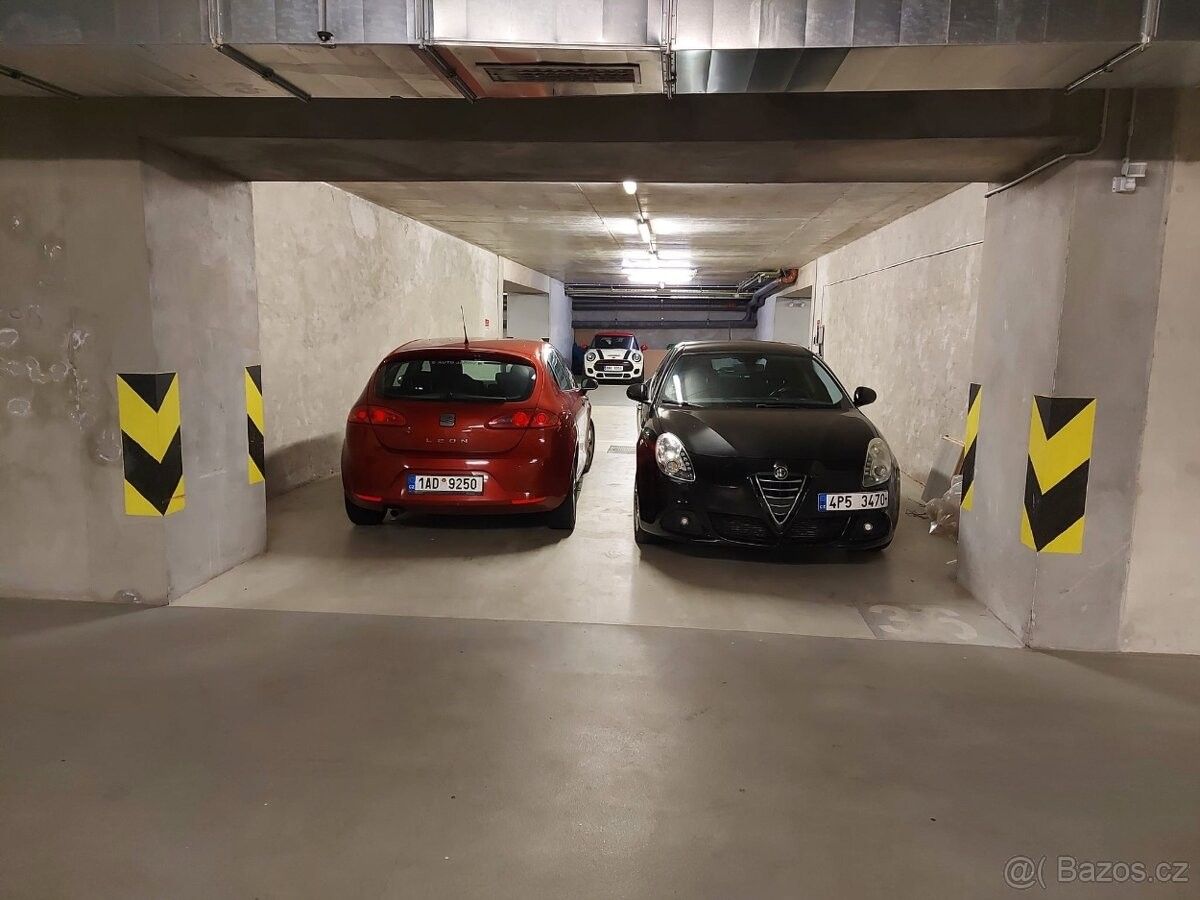 Pronájem garáž - Vyšší Brod, 382 73