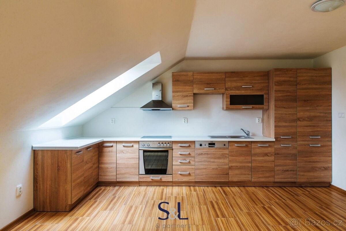 Pronájem byt - Chrastava, 463 31