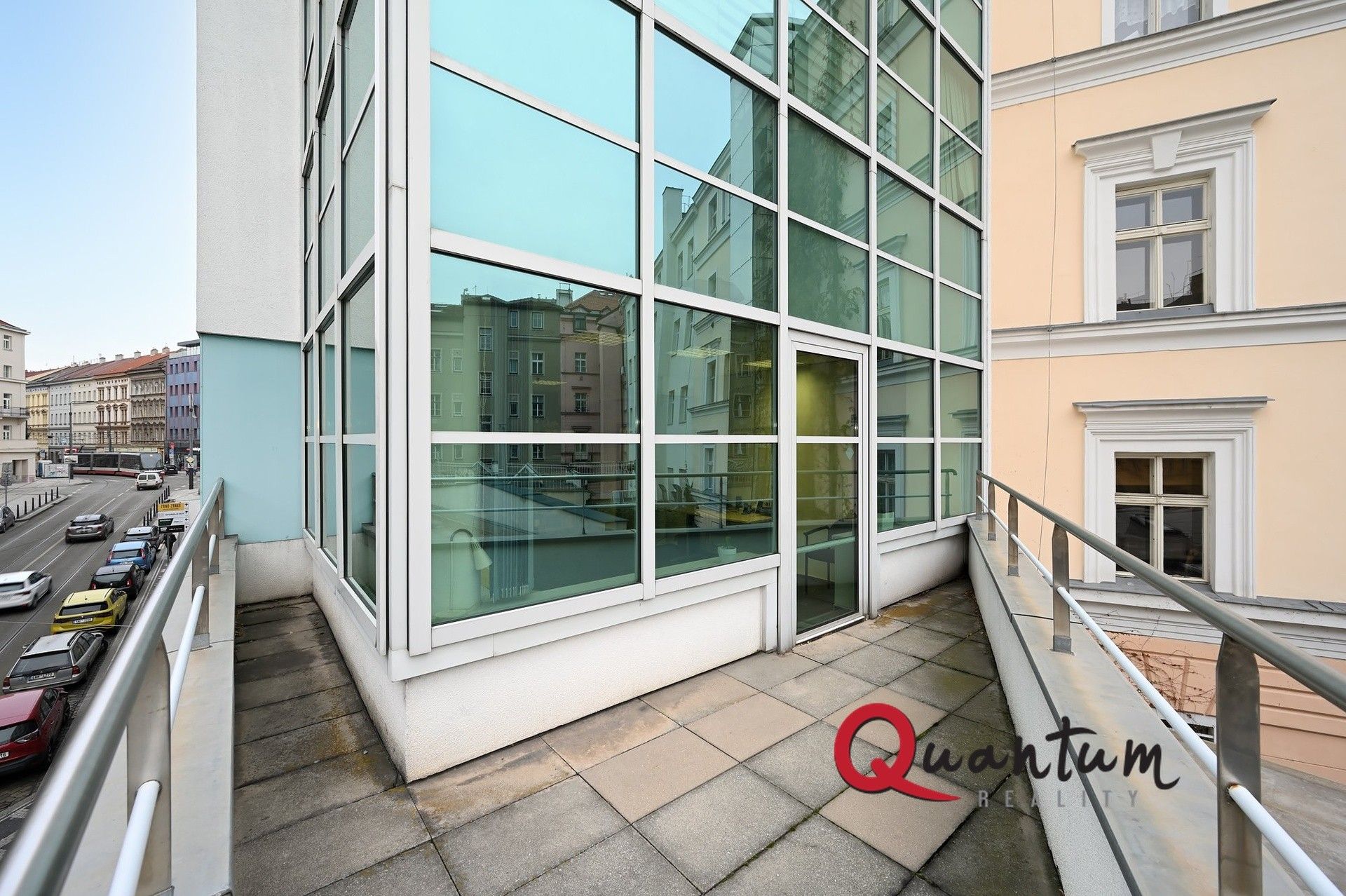 Pronájem kancelář - Šafaříkova, Praha, 32 m²