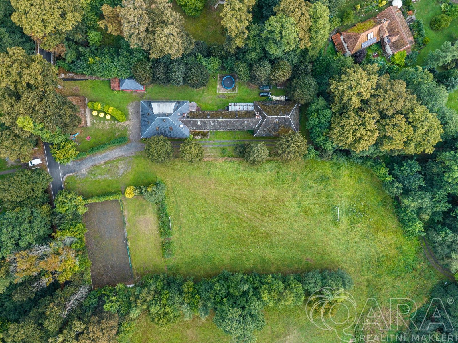 Ubytovací zařízení, Roztěž, Vidice, 528 m²