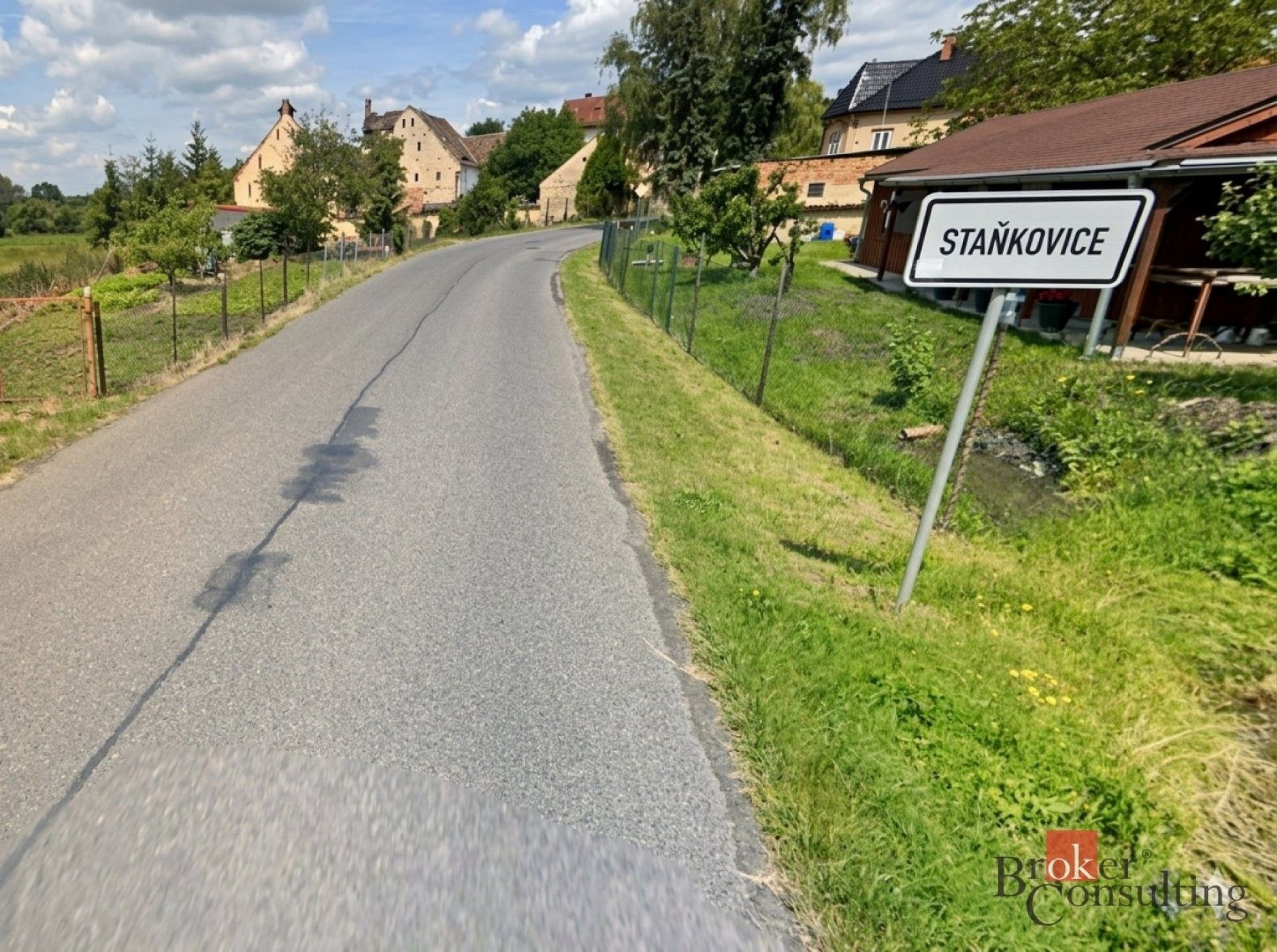 Pozemky pro bydlení, Staňkovice - 1