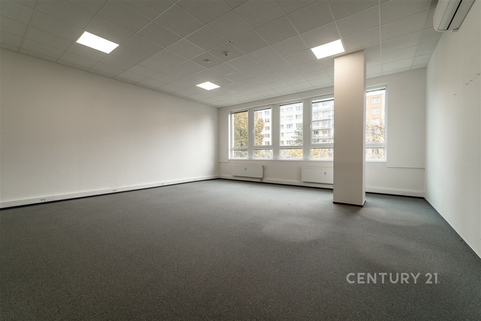 Pronájem kancelář - Teplická, Praha, 57 m²