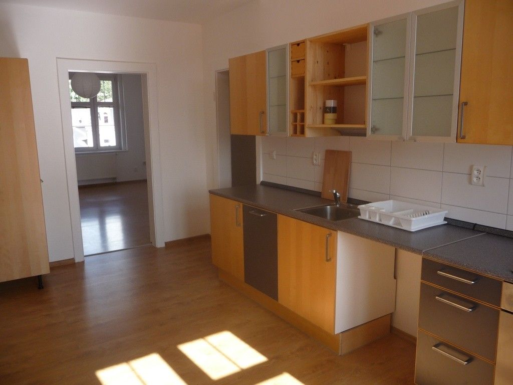 Byty, Karlovy Vary, 360 01