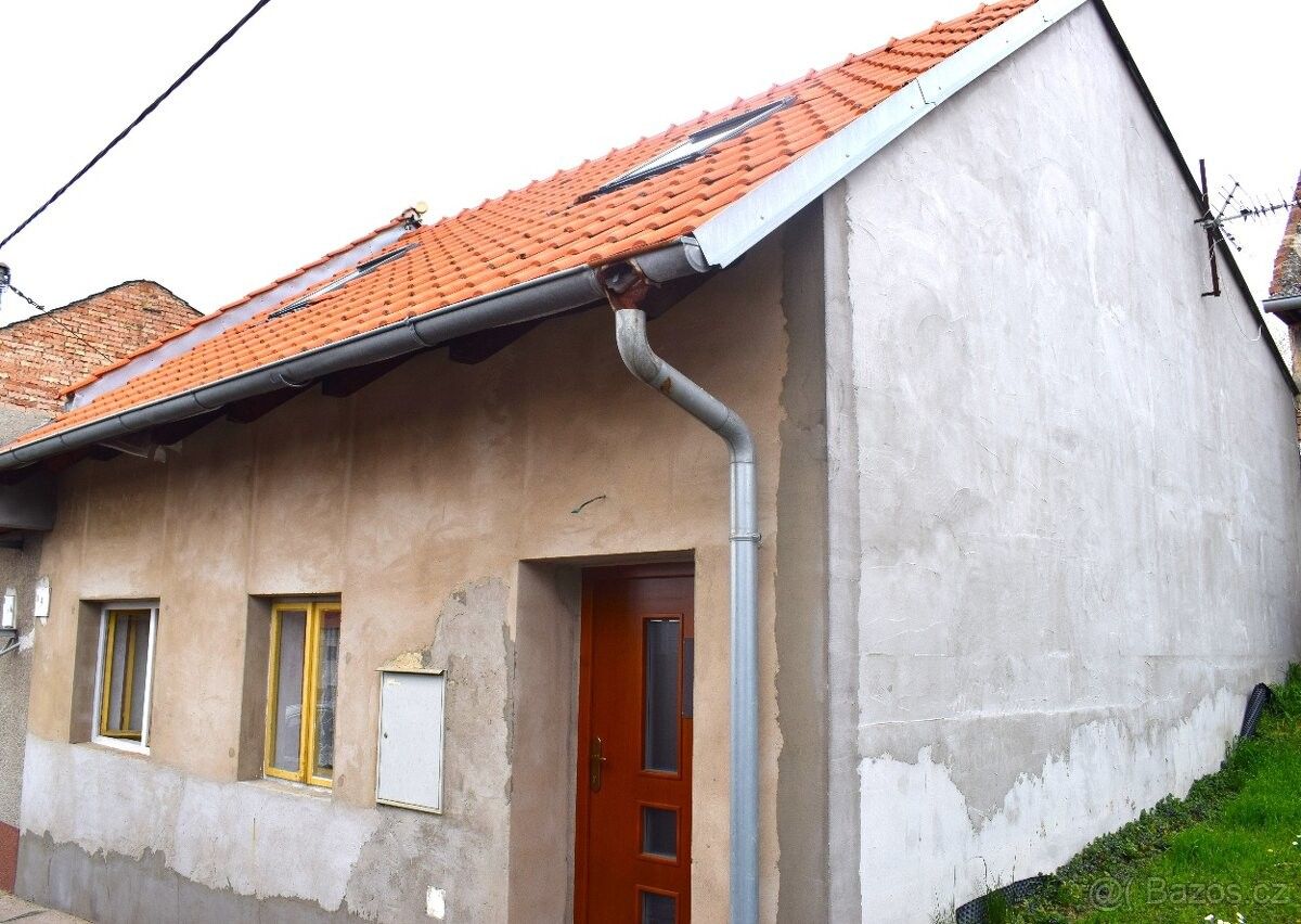 Prodej dům - Litenčice, 768 13